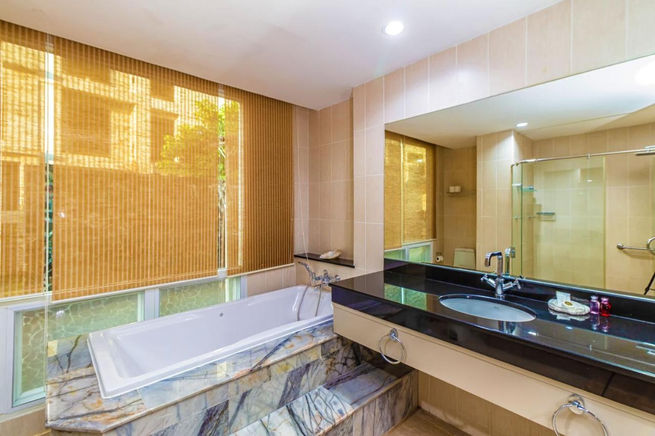 กะรนวิว อพาร์ตเมนต์ Apartment Karon ภายนอก รูปภาพ